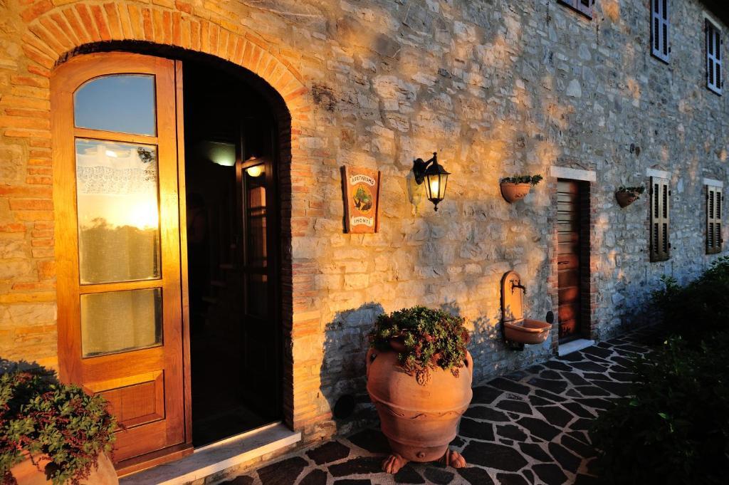 Agriturismo I Monti Semproniano Exterior photo